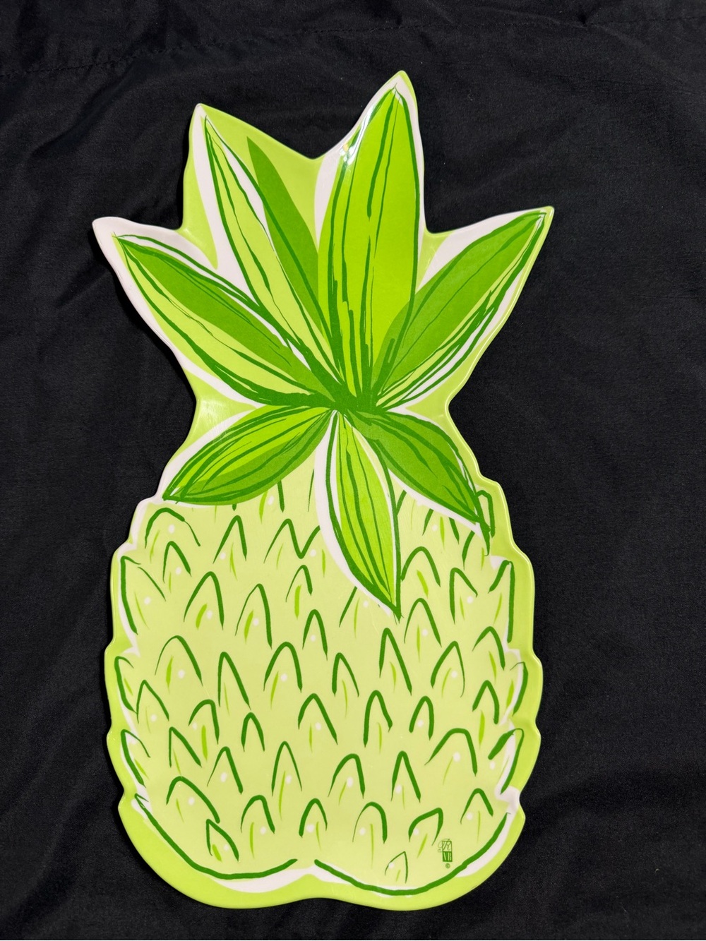 Precidio Pineapple Serving Tray, Typically  made from durable melamine plastic.